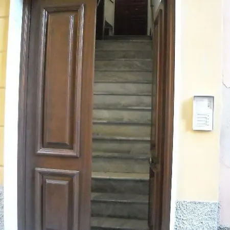 In Via Vittorio Emanuele 34 * モンテロッソ・アル・マーレ